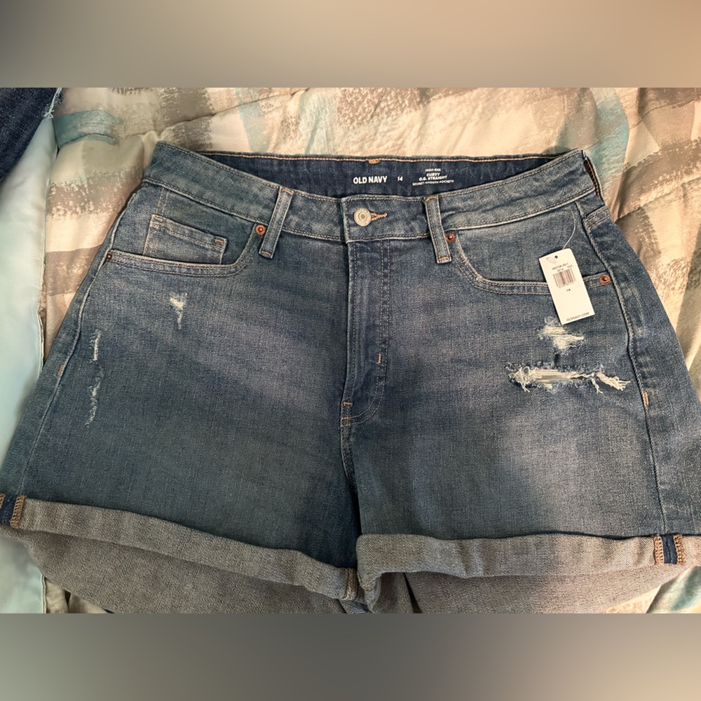 Old Navy High Rise Curvy O.G. Straight Jean Shorts